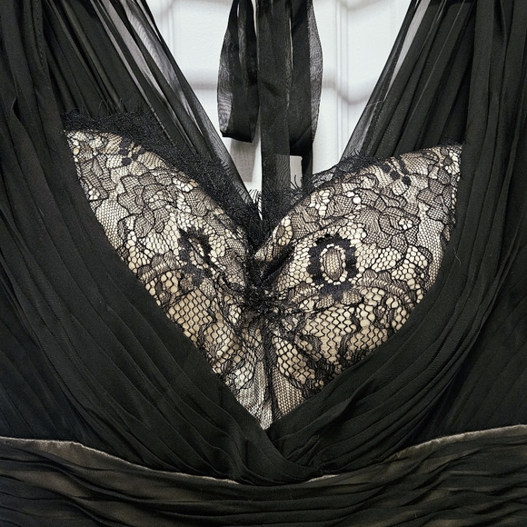 Retro Pin-up Fit & Flare Black Dress - Picture 6 of 6